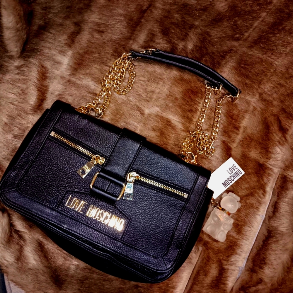 Love Moschino black leather shoulder bag.